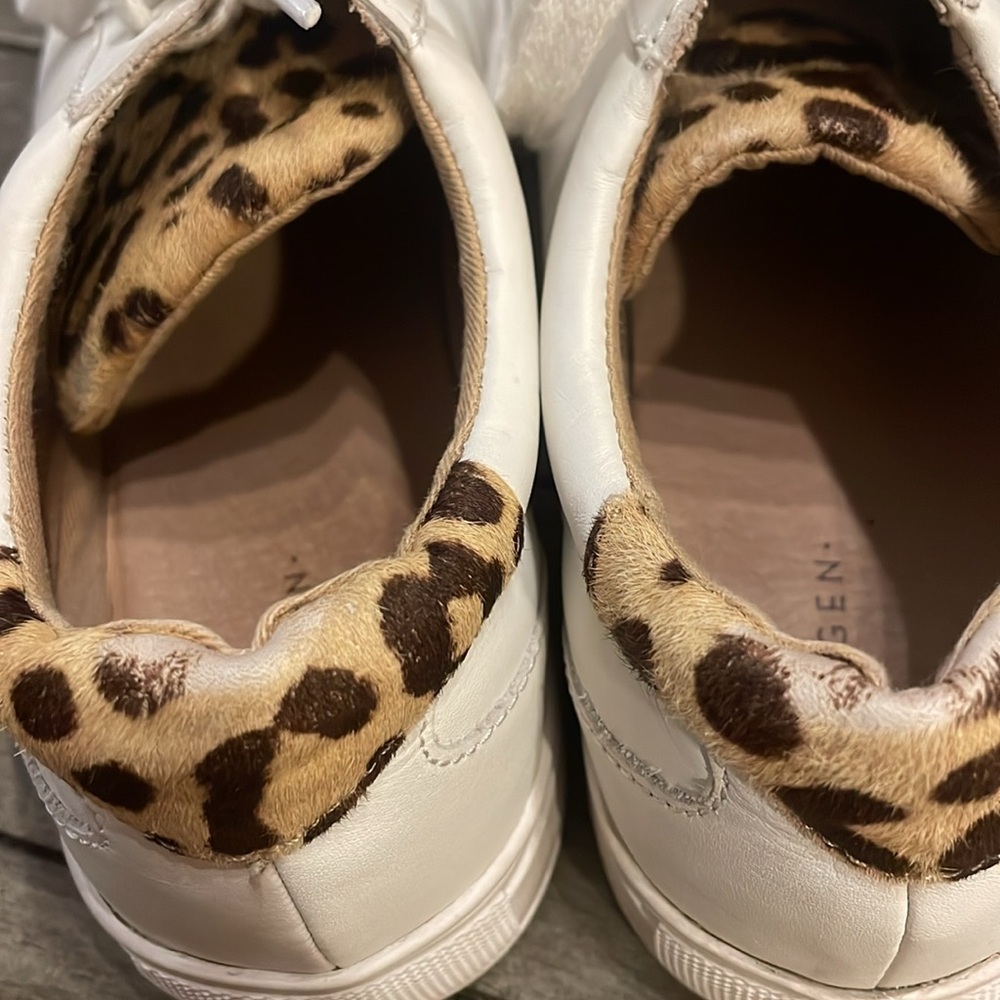 Halogen Sneaker - Picture 3 of 4